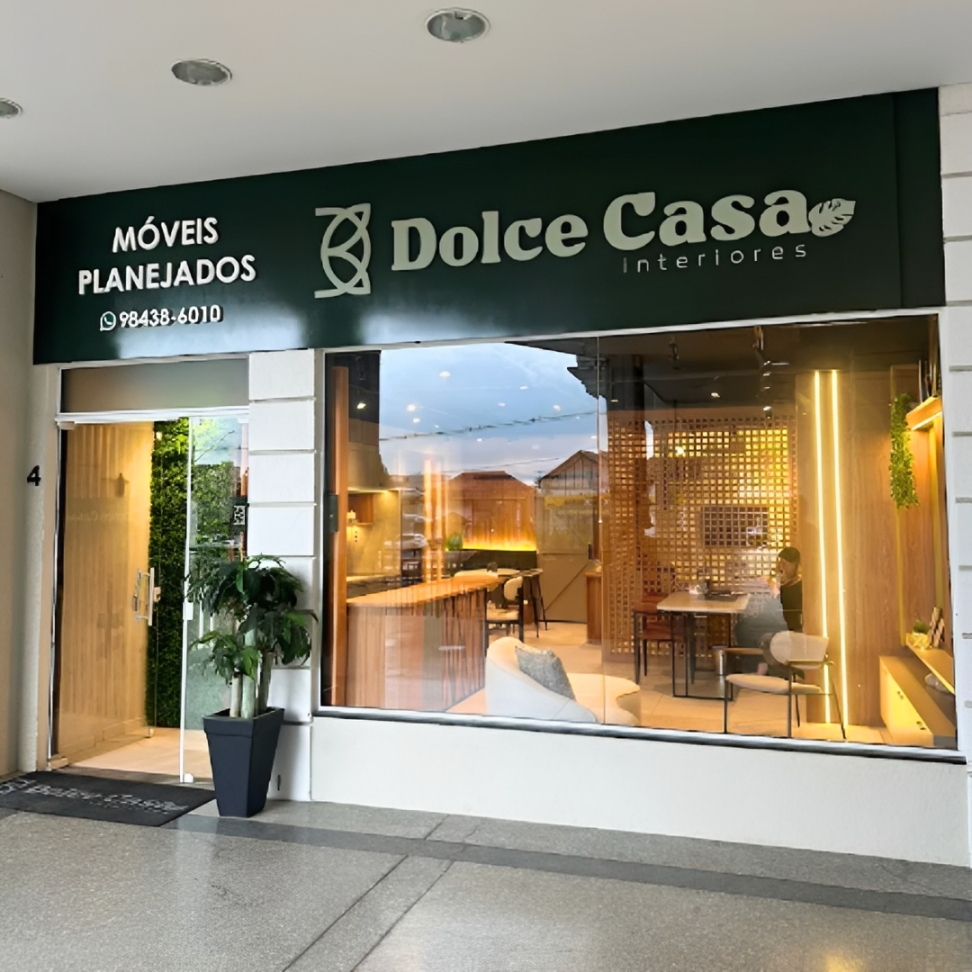 Fachada da loja Dolce Casa Interiores em Curitiba
